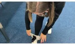 How place the holders to lower limbs? - Video